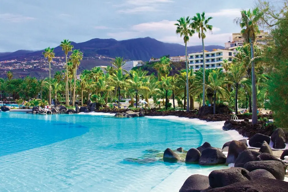 ทะเลสาบ ทะเลสาบ